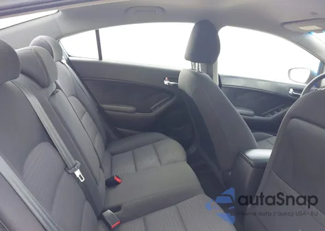 2014 Kia Forte Lx z USA, uszkodzony, nr VIN KNAFX4A65E5205434